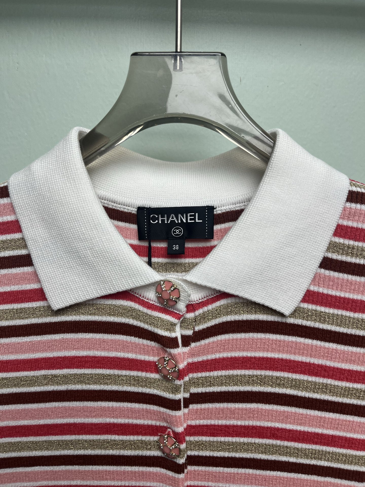 Women's short sleeves